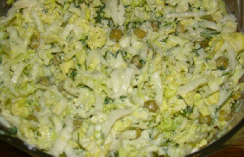 Пестрый салат с яйцами